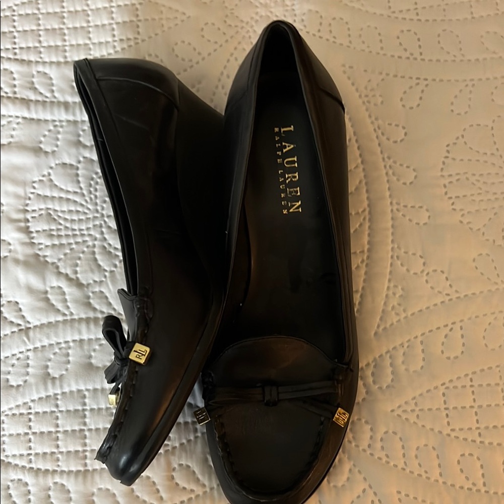 Ralph Lauren Black Flats Classic Design